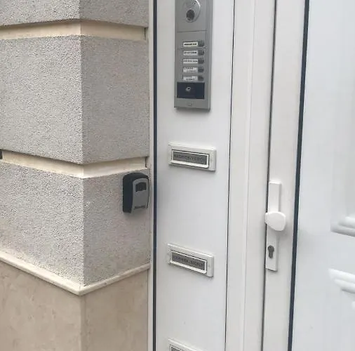 Apartment Dara House *