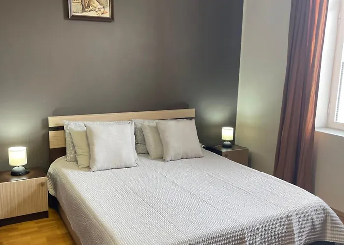 Apartment Dara House